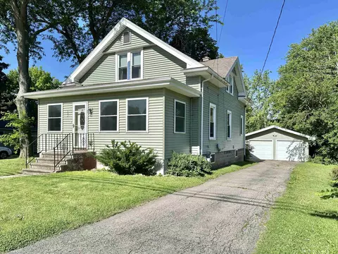 502 Church St, Clinton, WI 53525