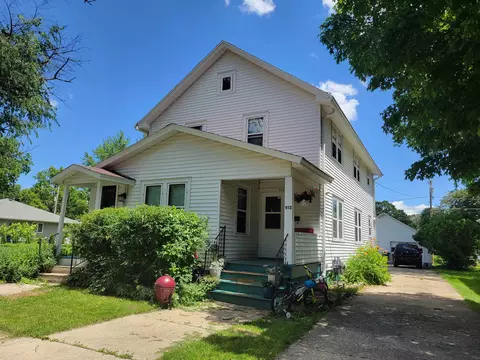 912 Caroline St, Janesville, WI 53545