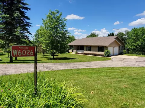 w6026 Pioneer Road, New Glarus, WI 53574