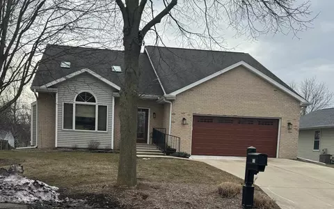 1731 Colony Dr, Sun Prairie, WI 53590