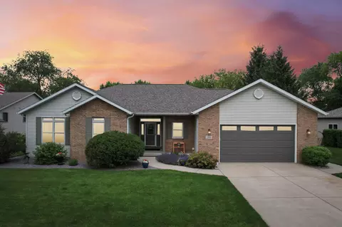 1908 Eastwood Dr, Stoughton, WI 53589