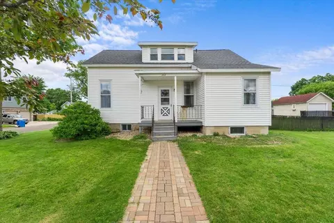 203 Ellickson St, Arlington, WI 53911