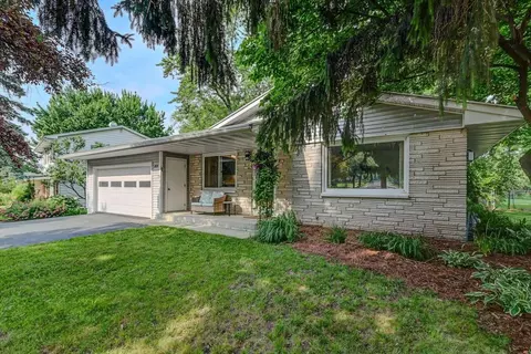 2614 Independence Ln, Madison, WI 53704