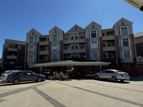 301 Harbour Town Dr #232, Madison, WI 53717