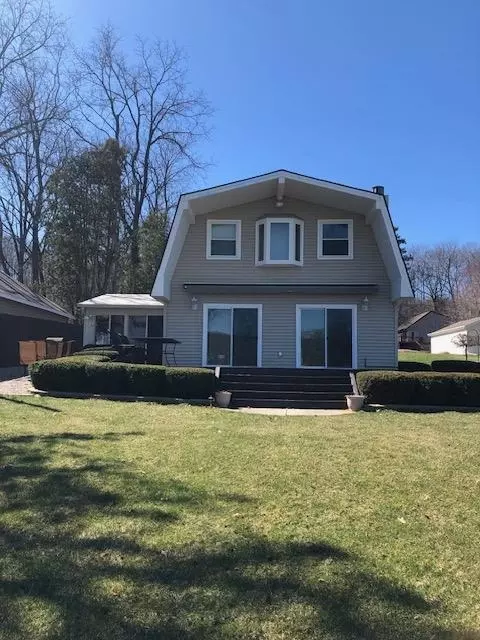 10086 N Bigalow Ln, Edgerton, WI 53534