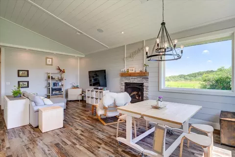 3090 County Road P, Mount Horeb, WI 53572