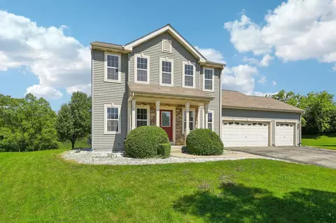 400 Crestwood Dr, Johnson Creek, WI 53038