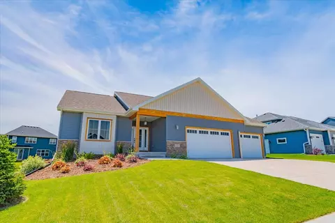 5327 Clare Dr, Fitchburg, WI 53711