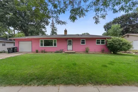 5213 Odana Rd, Madison, WI 53711