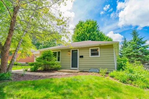 506 Orchard Dr, Madison, WI 53711