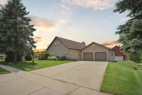 333 Mill St, Fox Lake, WI 53933