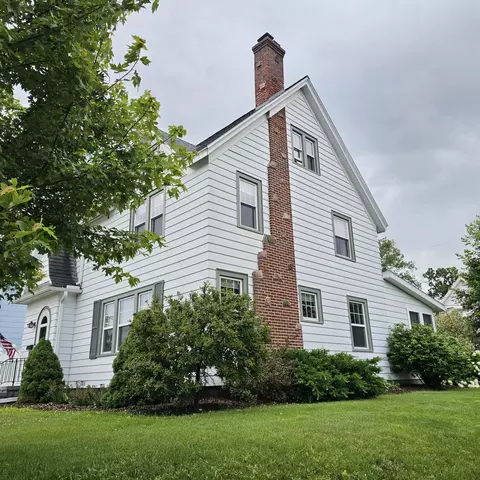 530 Prospect Ave, Portage, WI 53901
