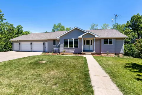 398 Creek Dr, Benton, WI 53803
