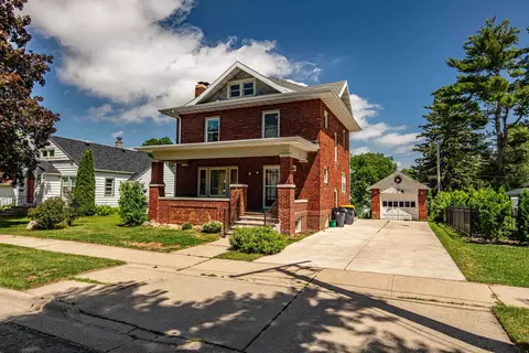 2219 15th St, Monroe, WI 53566