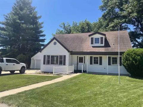 110 SW Reimer St, Elkader, IA 52043