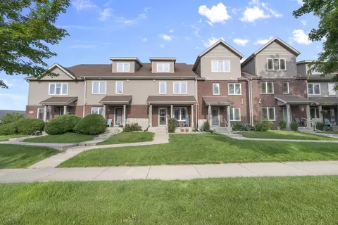 3902 Maple Grove Dr #6, Madison, WI 53719
