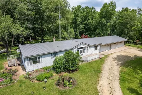 s753 Meffert Road, Wonewoc, WI 53968