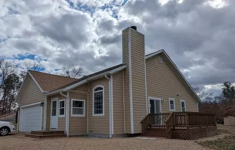 865 Gillette Ln, Wisconsin Dells, WI 53965