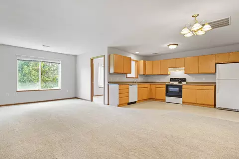 78 Heritage Ln, Belleville, WI 53508