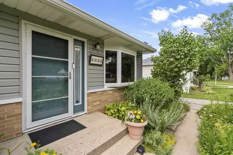 4522 Turquoise Ln, Madison, WI 53714