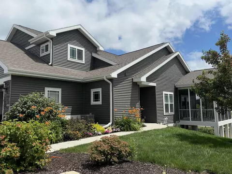 6552 Cortland Park Dr #6552-18, Deforest, WI 53532