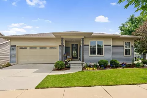 617 Color Peak Rd, Verona, WI 53593