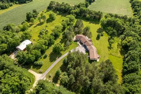 2920 S Nye School Rd, Beloit, WI 53511