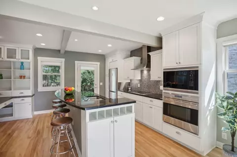 1408 Jenifer St, Madison, WI 53703