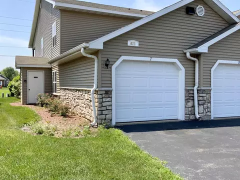 621 Reena Ave #7, Fort Atkinson, WI 53538