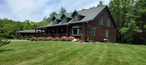 e7434 Stage Road, New London, WI 54961