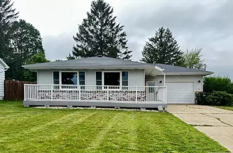 106 W Main St, Barneveld, WI 53507