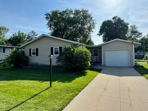 219 Audley Dr, Sun Prairie, WI 53590
