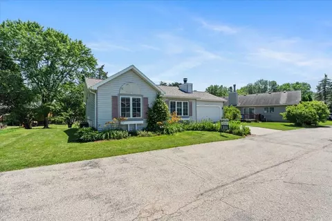 5 Alamosa Ct, Madison, WI 53719