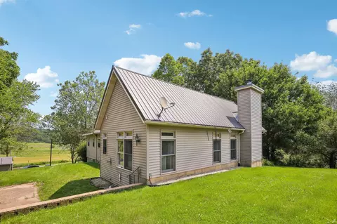 5041 County Road G, Argyle, WI 53504