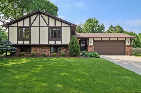 7206 Farmington Way, Madison, WI 53717