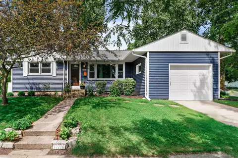 126 Buckingham Ln, Madison, WI 53714