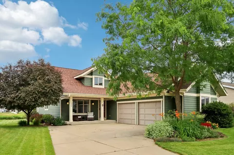226 N Mallard Dr, Sun Prairie, WI 53590