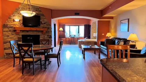 2411 River Rd #2314, Wisconsin Dells, WI 53965