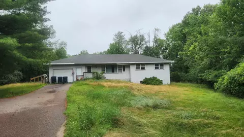 126 Country Ln, Wisconsin Dells, WI 53965