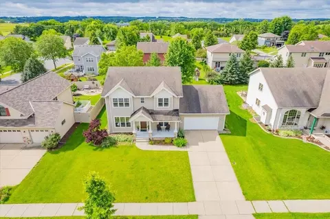 6 Iris Bloom Cir, Madison, WI 53719