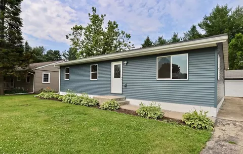 1950 Pioneer Dr, Beloit, WI 53511