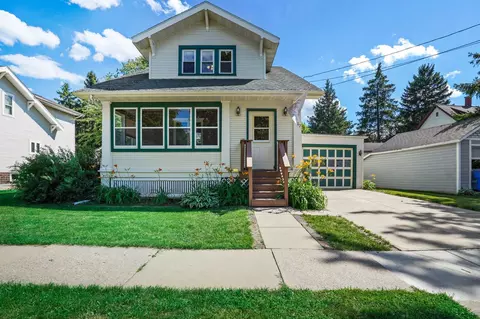1007 Carr St, Watertown, WI 53094