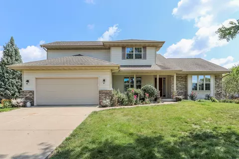 400 Lindsay Way, Cottage Grove, WI 53527