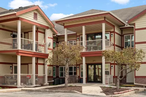 1300 School St #106, Sun Prairie, WI 53590