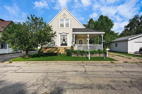 306 S Linn St, Dodgeville, WI 53533