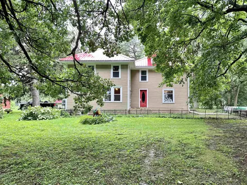 10737 S Highway 140, Clinton, WI 53525