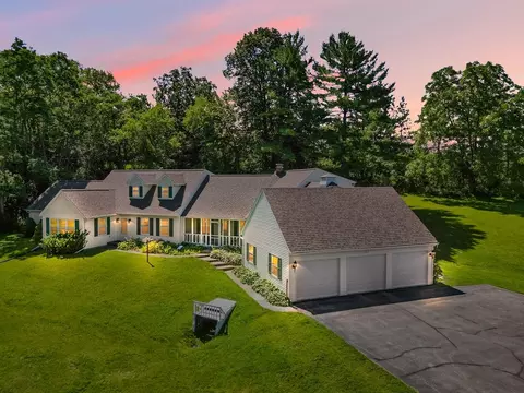 617 Mason Hts, Ripon, WI 54971