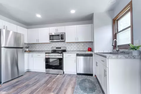 2296 S Thompson Dr, Madison, WI 53716