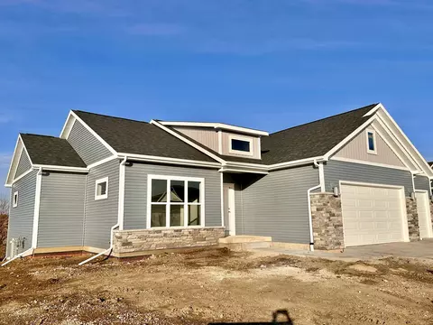 2308 Markens Gate Rd, Stoughton, WI 53589