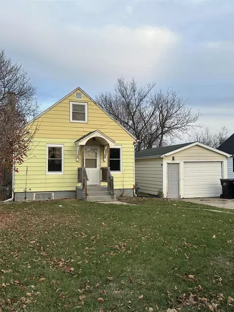 1651 6th St, Beloit, WI 53511